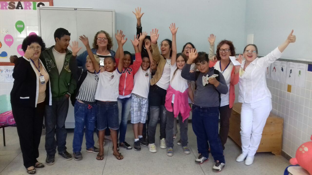 Alunos Escola Aracê