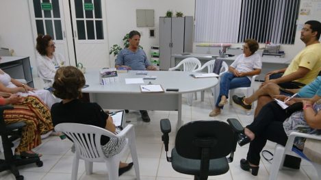 Livro-debate – Marcelo Rouanet Livro-debate - Marcelo Rouanet